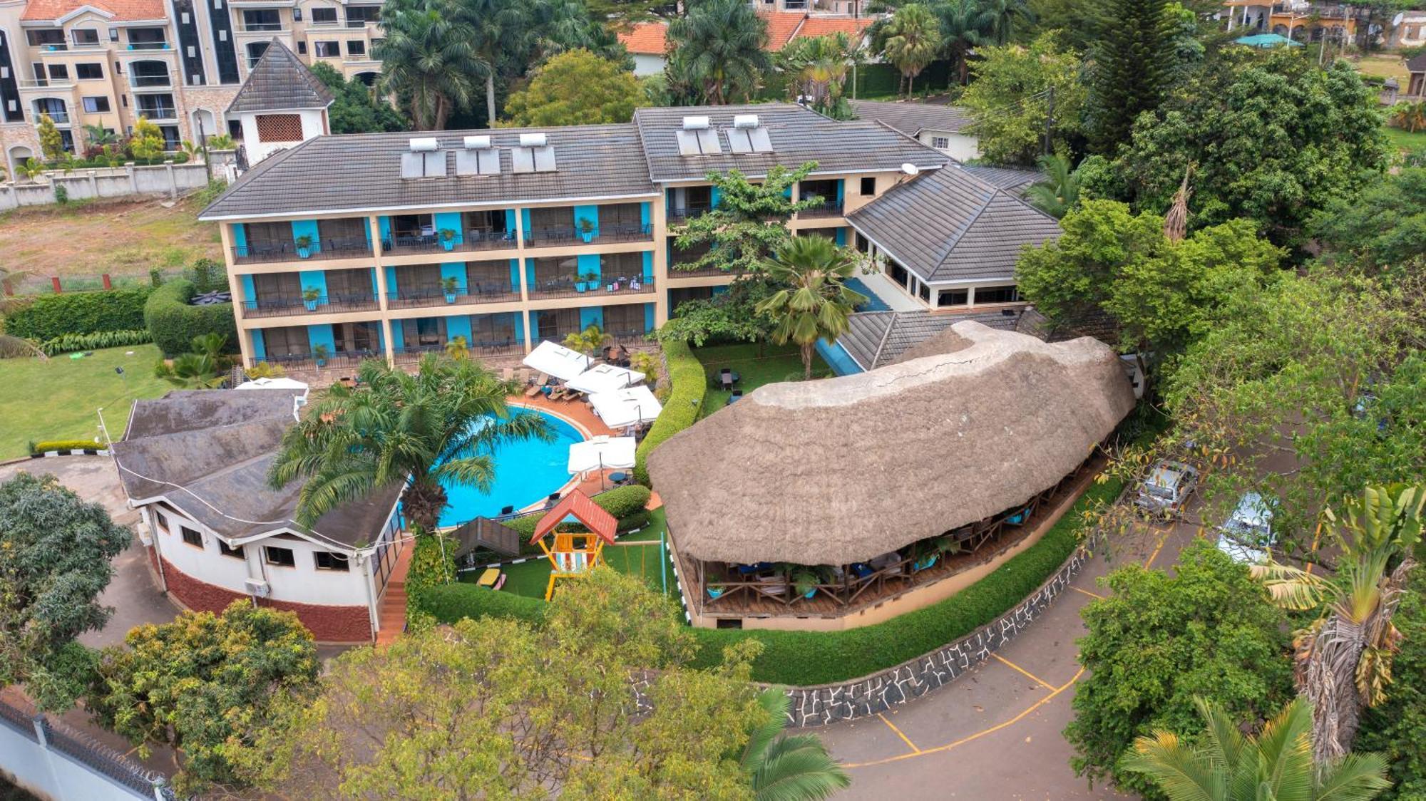 Dolphin Suites Kampala Exterior foto